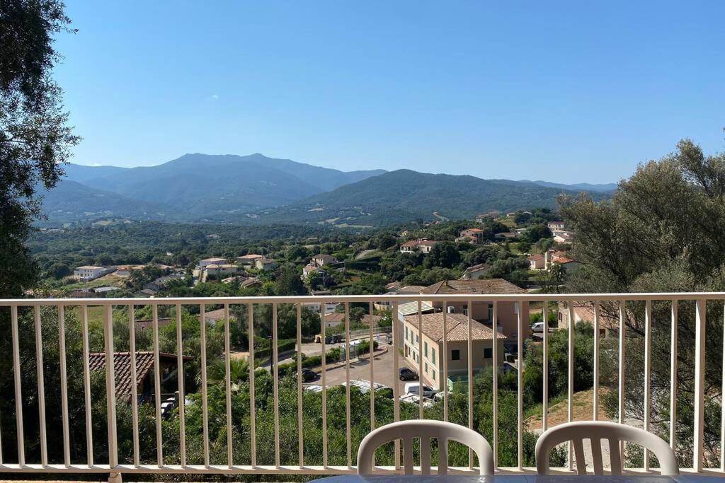 Appartement Joli F3 de 60m2 avec balcon à Bastelicaccia Extérieur photo